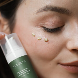 Oční krém proti stárnutí s rozjasňujícím účinkem 15ml