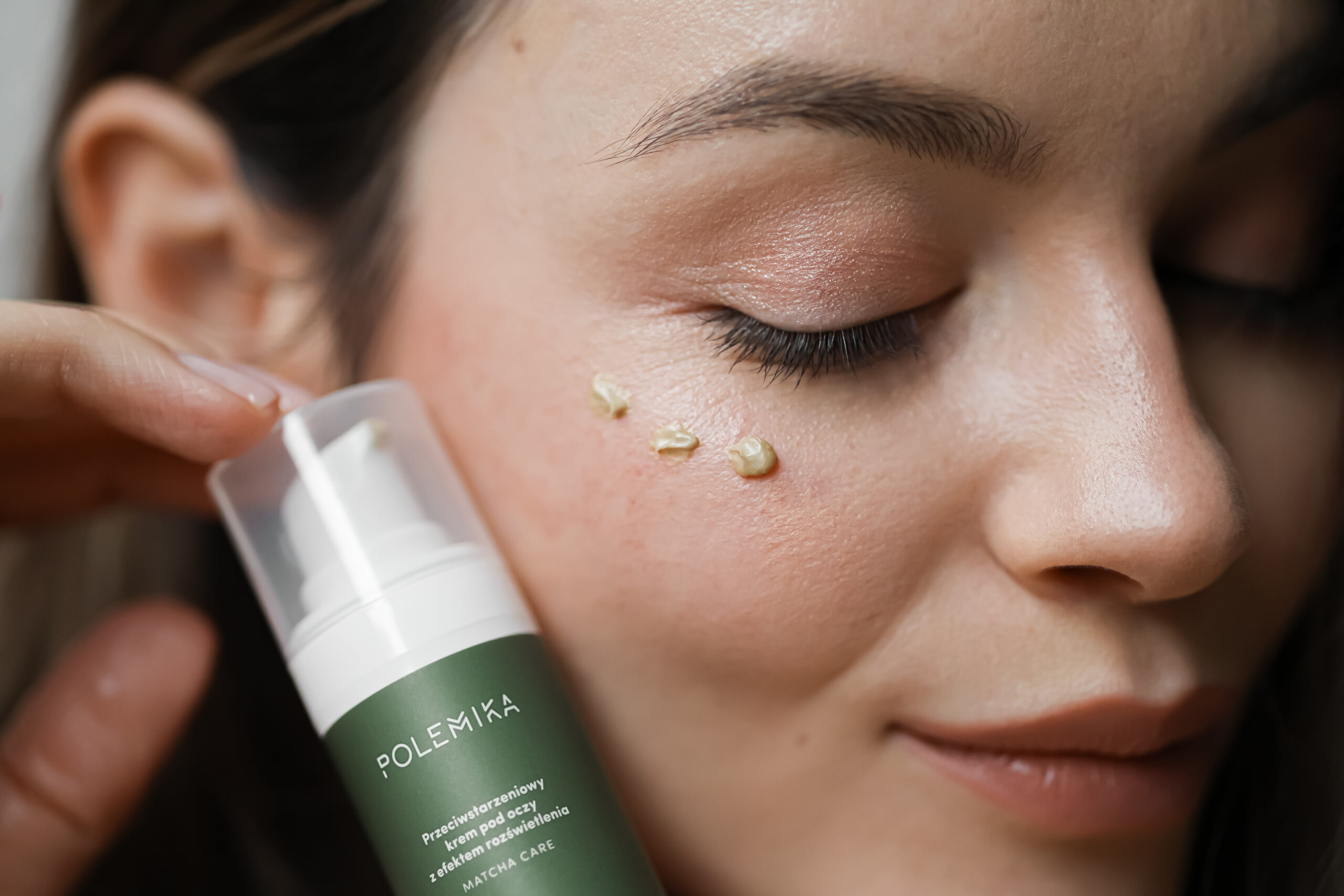 Oční krém proti stárnutí s rozjasňujícím účinkem 15ml